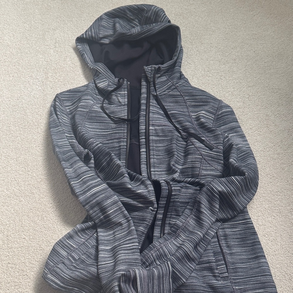 Lululemon define jacket with hood